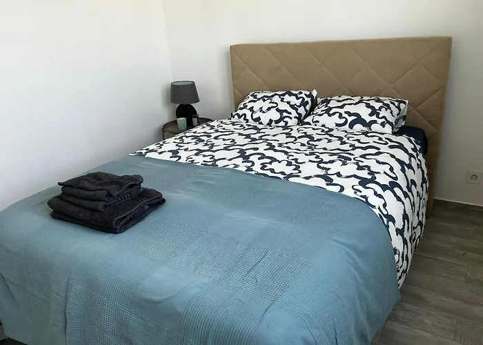 Blue Chill Carcavelos (Lisbon)